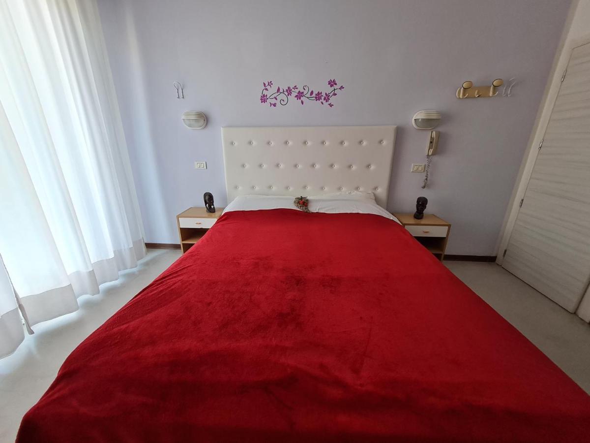 Hotel Marconi Miramare Rimini Esterno foto
