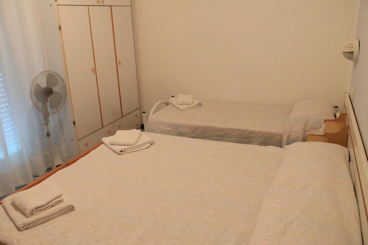 Hotel Marconi Miramare Rimini Esterno foto